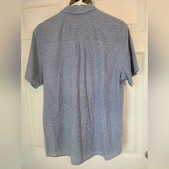 (632) Van Heusen Men's Short Sleeve Button Down Shirt, Size: Large Color: Blue - Picture 11 of 12